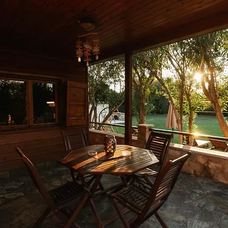 Vakantiehuis Wooden House Gerani (Chania)