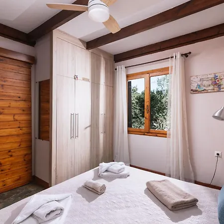 Wooden House * Gerani (Chania)